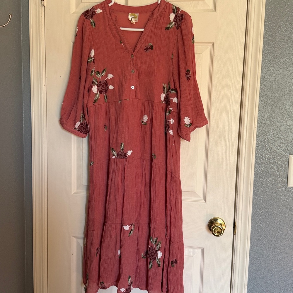 Fig and Flower Embroidered Floral Midi Dress